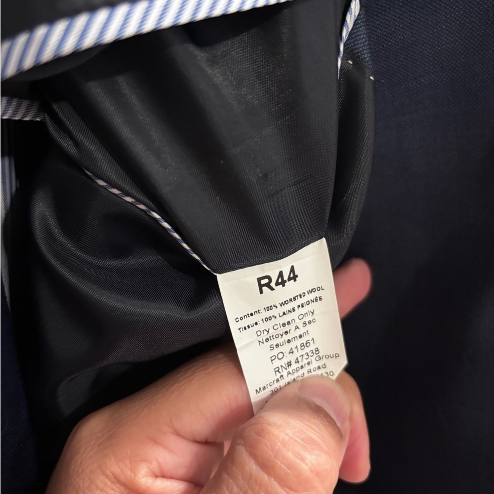 Tommy Hilfiger Black Suit Classic Elegance  Brand New - Picture 4 of 4